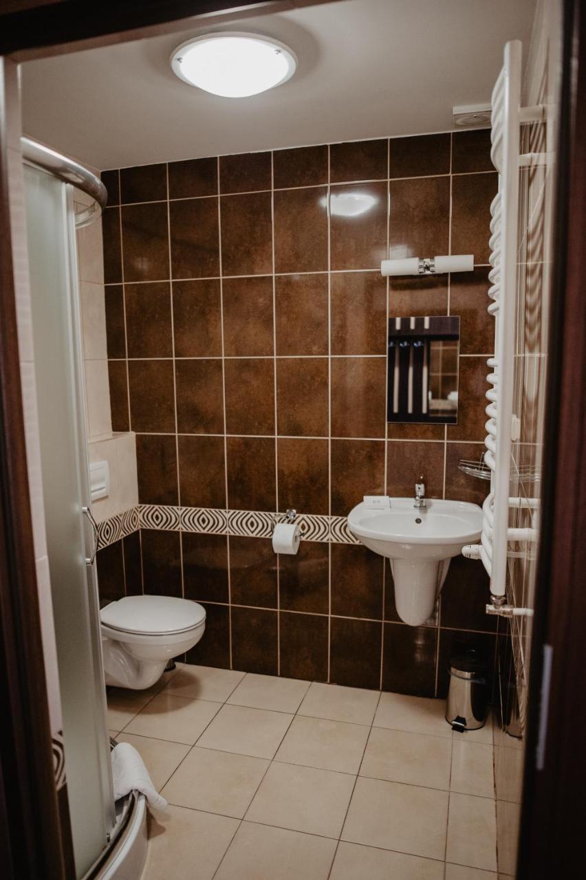 Hotel Zacisze Bratkowice Extérieur photo
